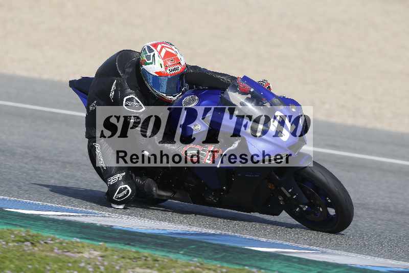 /Archiv-2024/01 26.-28.01.2024 Moto Center Thun Jerez/Gruppe gruen-green/32